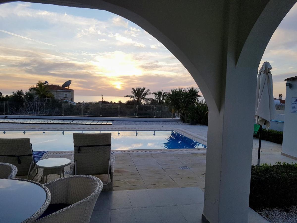 Villa Verdi: Luxury Villa With Private Pool Peyia Exterior foto
