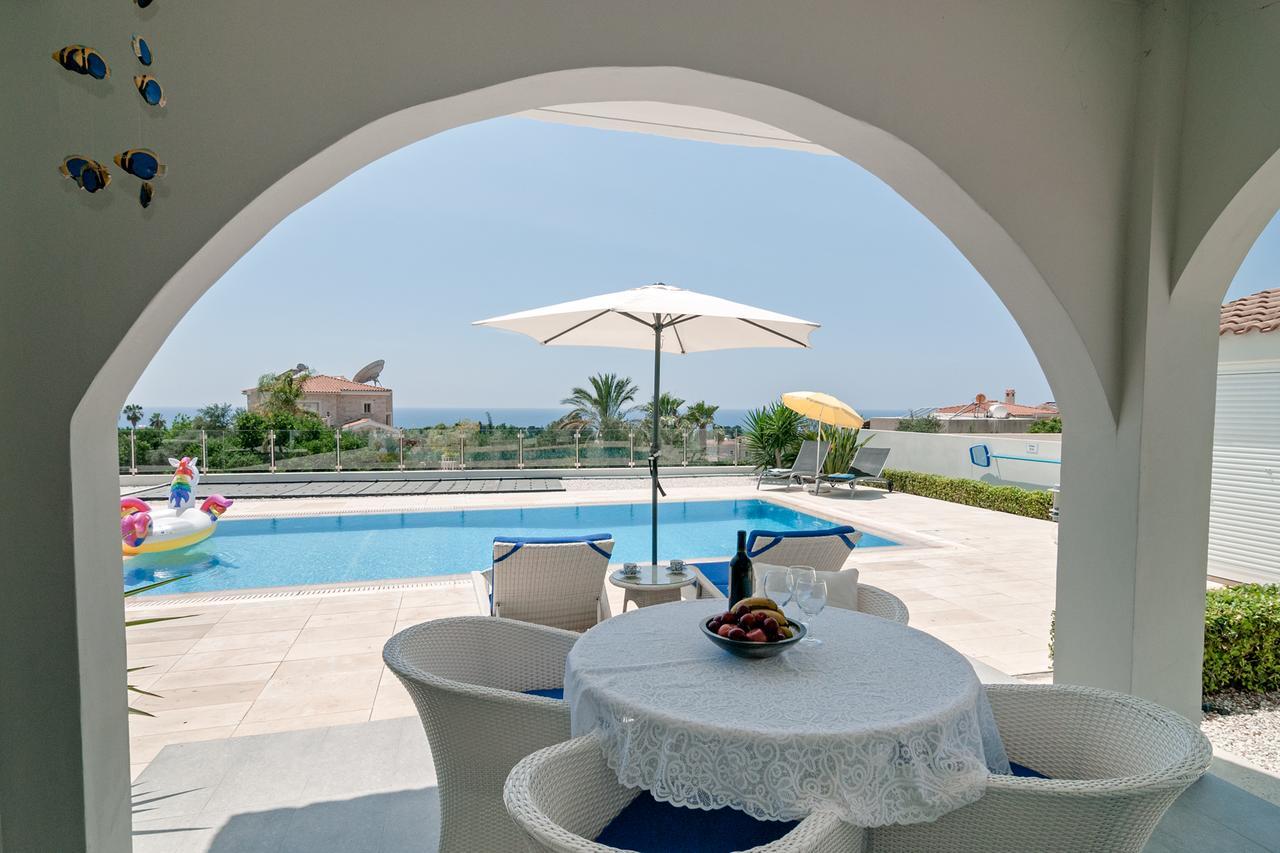 Villa Verdi: Luxury Villa With Private Pool Peyia Exterior foto